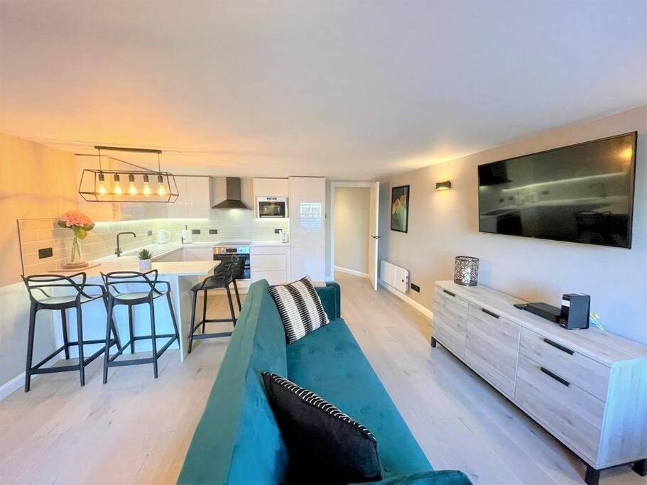 Stylish, Central And Cosy 1Bd Nr Canongate Edinburgh Bagian luar foto